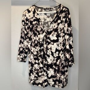 Apt. 9 Black and White Floral Top